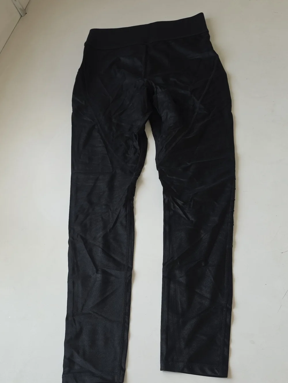 Carbon38 metallic pleat pin tuck moto shine leggings